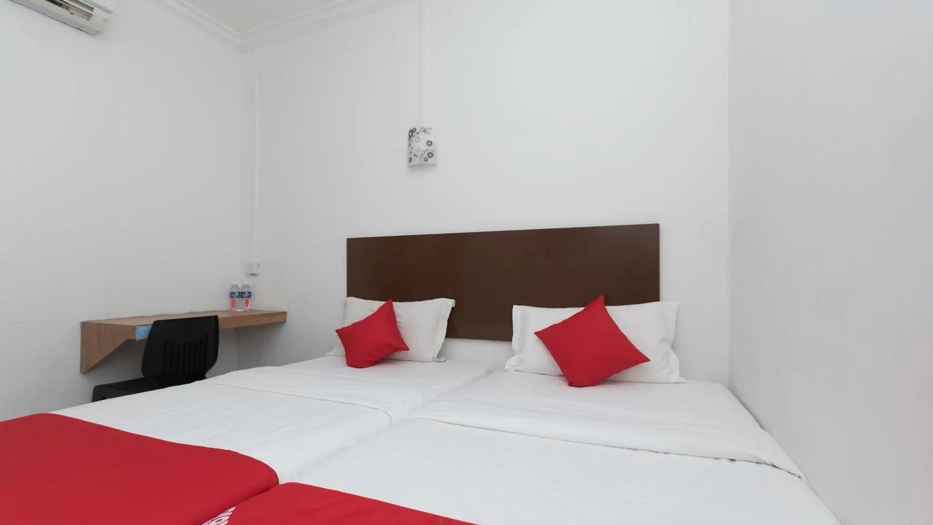 Super Oyo 218 Storytel Hotel Kota Kinabalu